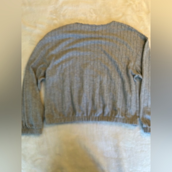 C by One Cable Knit 3/4 Sleeve Crop Sweater - Picture 4 of 4